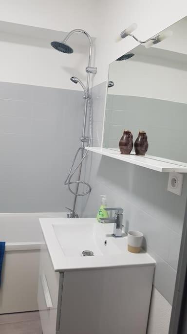 Studio Orleans Theatre Apartamento Exterior foto